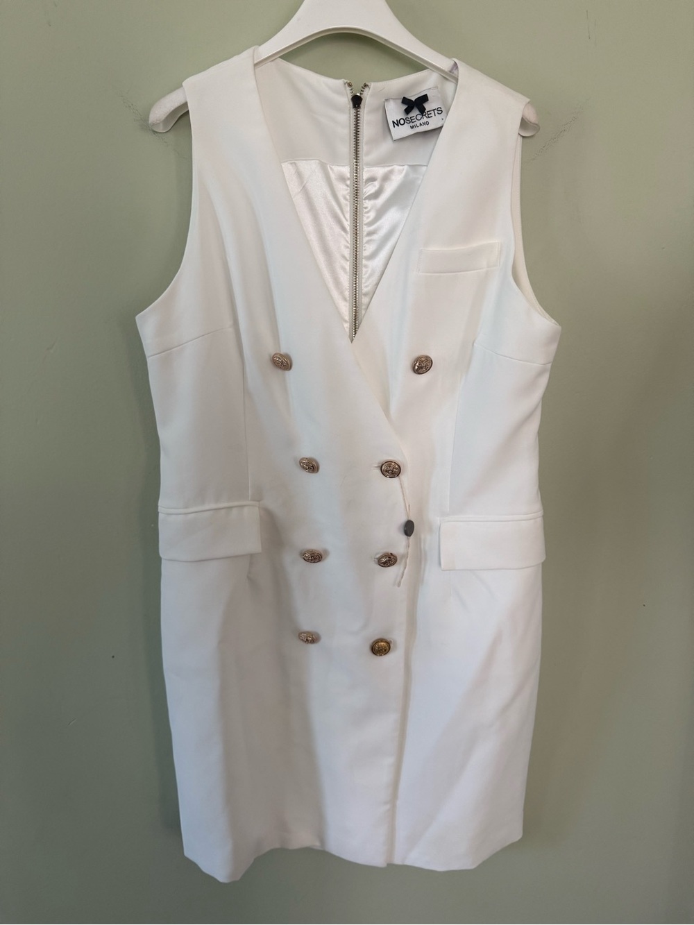 Nosecrets White Sleeveless Double-Breasted Midi Dress with Gold Buttons